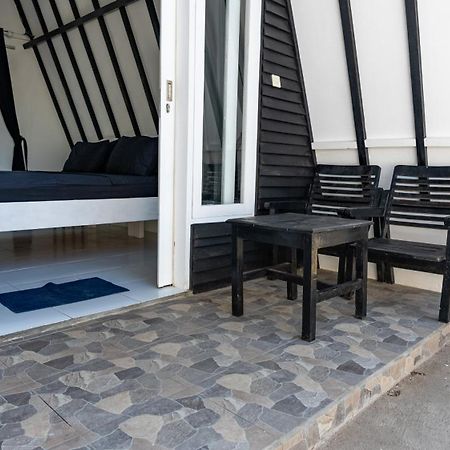 Resort Gili Trawangan - Bungalow With Private Pool ภายนอก รูปภาพ